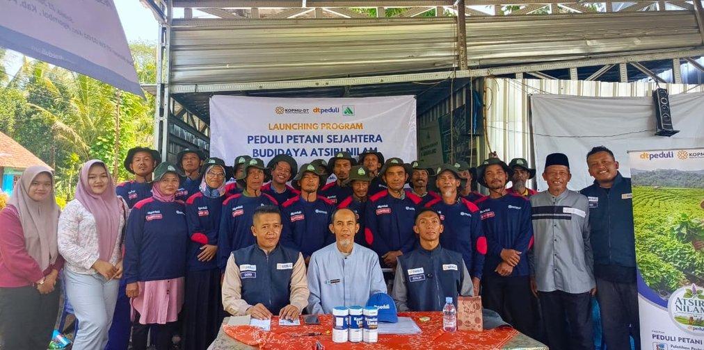 DT Peduli dan KOPMU-DT Luncurkan Program Nilam, Dorong Petani Purworejo Raih Kesejahteraan - Cover Image